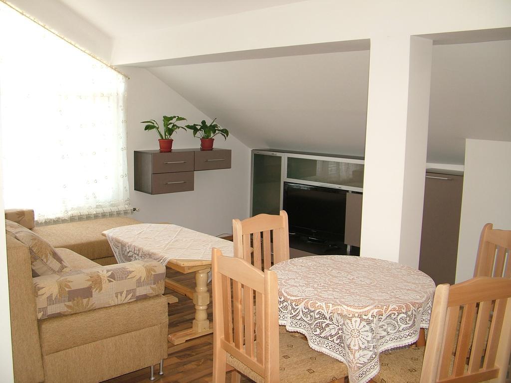 Kisiovi Apartment ديفين المظهر الخارجي الصورة